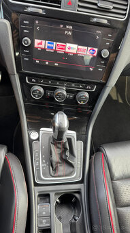 Volkswagen Golf 7 GTI PERFORMANCE Hatchback - 18