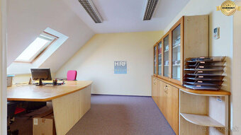 Na predaj administratívna budova v centre mesta Holíč. - 18