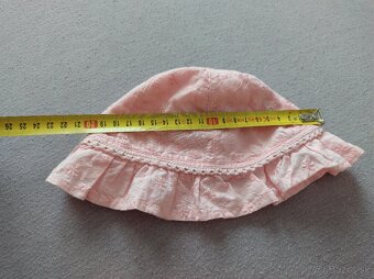 Čiapky a klobúčiky - 18