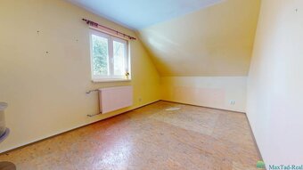 Rezervované, Rodinný dom so záhradou, 8 izieb, 1013 m2, Dvor - 18
