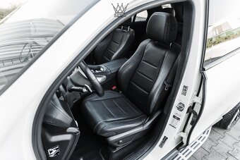 Mercedes-Benz GLE SUV 400 d 4MATIC A/T - 18