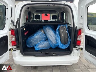 Opel Combo Life 1.2 Turbo Enjoy, Pôvodný lak, 37 470km, SR - 18