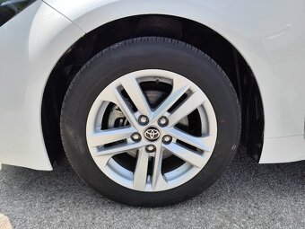 Toyota Corolla 1.8 Hybrid e-CVT Style 5000KM - 18