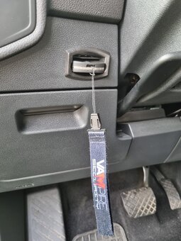 Predám VW Touran 1,5 TSI DSG - 18