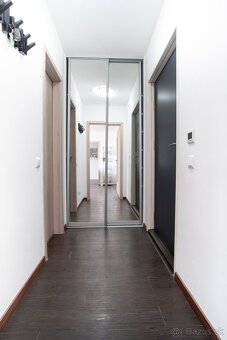 Nadštandardný dom s veľkým pozemkom - Pereš - Predaj - 18