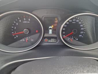 Kia Sportage 2.0 CRDi 4WD 100Kw Platinum A/T, SR, 1. Majiteľ - 18