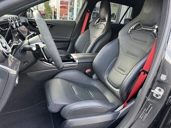 Mercedes-Benz C 63 AMG - 18