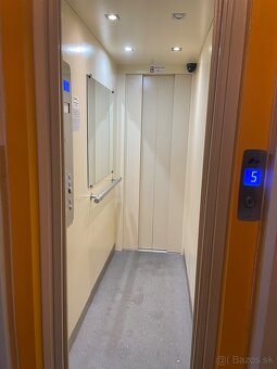 2-3 izb. byt Pavlovičovo námestie Prešov - 18