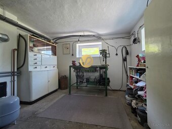 Na PREDAJ RD Zobor s krásnym pozemkom 941m2 - 18