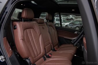 BMW X7 xDrive 30d M Paket Night Vision Laserlight 7 miest - 18