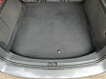 VW Touran Cross 1.6 TDI - 18