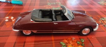 1/24 burago welly - 18