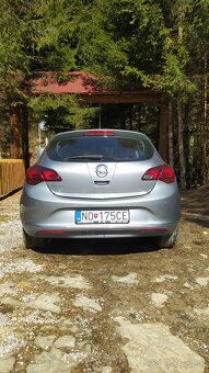 Predám Opel Astra J 12/2013 - 18