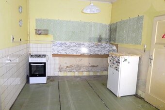 Na predaj 4 izbový rodinný dom za cenu jedno izbového bytu - 18