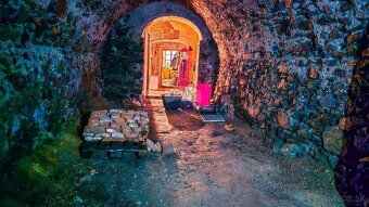 Na predaj historická nehnuteľnosť s veľkým potenciálom – Hod - 18