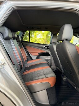 Volkswagen ID 4 - 18