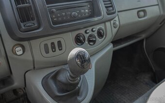 Opel Vivaro 2.0 CDTi 2011 - 18