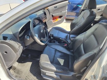 Hyundai i30 CW 1.6 CRDi VGT Premium 85kw - 18