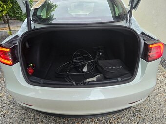 Tesla Model 3 Long Range 366kw, Mesačne: 420€ - 18