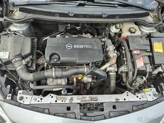 Opel Astra 2012 roku - 18