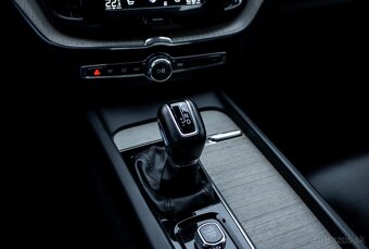 Volvo XC60 D4 Inscription A/T 2019 - 18