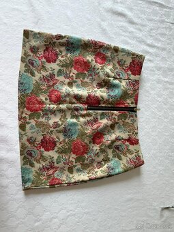 Viacere kusy oblecenia - 18