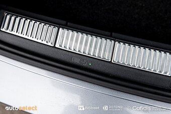 Škoda superb 2.0tdi 147kw 4x4 2022 plná vybava - 18