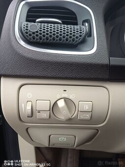 Volvo V60 2,4 D5 AWD - 18