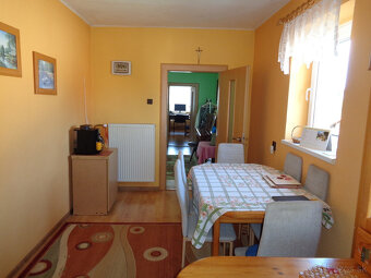 Predaj Kežmarok -Ľubica 2 generačný RD ,340 m 2 ,2 garáže ,p - 18