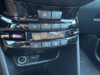 Peugeot 208 1.2 PureTech Allure  Automat - 18