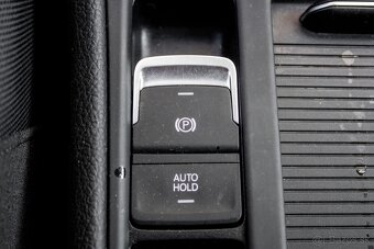 Volkswagen Golf e - 18