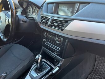 BMW X1 xDrive 18d - 18