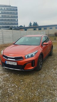 2025 KIA XCEED 1,5 T-Gdi, 103kW, najazdené 3200km - 18