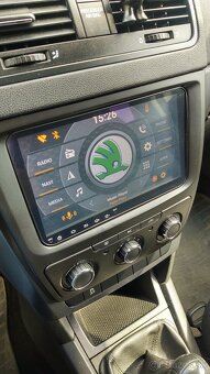 Skoda Yeti 1,4TSI, 2012, navigacia, parkovacia kamera - 18