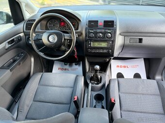 Volkswagen Touran 7miest SR - 18
