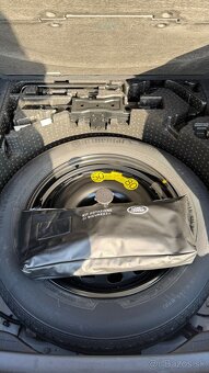 Land Rover Velar - R-Dynamic S  4x4 MHEV - 18