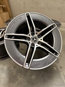 Hliníkové disky 5x112 R19 Mercedes Benz E Clas W214 S214 AMG - 18