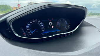 Peugeot 3008 1.5 Blue HDi 130k Allure - 18
