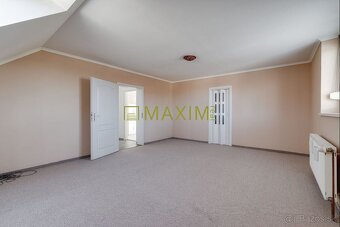 TOP - Nadčasový, luxusný rodinný dom s bonusom VINARNOU na p - 18