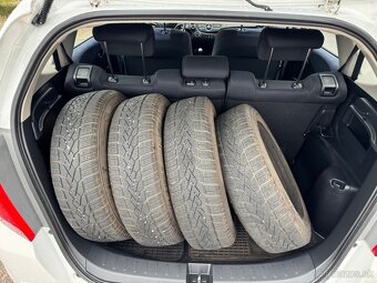 Honda Jazz 1,2i-VTEC 5MT COOL - 18