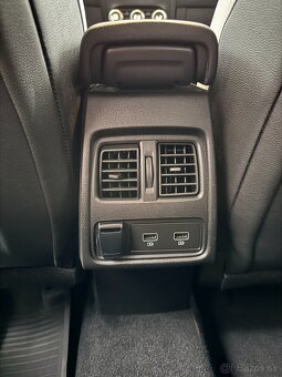 Renault Captur 1.3 TCe Intens EDC (96 kW, Automat,Benzín) - 18