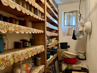 Na predaj OBÝVATEĽNÝ 4izb.dom_hospodárstvo_pozemok 3102 m2 - 18