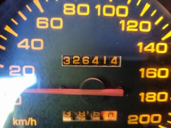 ===Mitsubishi Pajero=== - 18