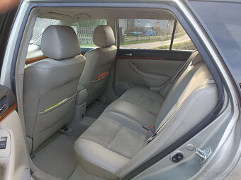 Toyota Avensis 2,2 D-Cat 130kW - 18