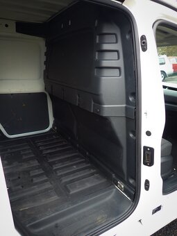 VOLKSWAGEN CADDY 2.0 TDI 4x4 -11/2021 -90kW - ŤAŽNE ZAR. - 18