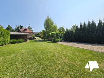 Predaj Podhájska- rodinný dom, 2 x chata a 4 x apartmán - 18