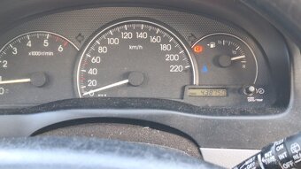 Toyota Avensis Verso,2.0 D 85 kw - 18