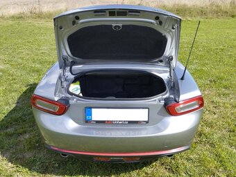 Fiat 124 Spider Kabriolet - 18
