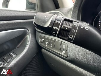 Hyundai i30 CW 1.5i CVVT Family, Pôvodný lak, 152 520km, SR - 18
