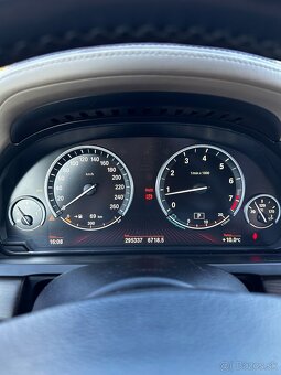 BMW 750Li xDrive 2009 - 18